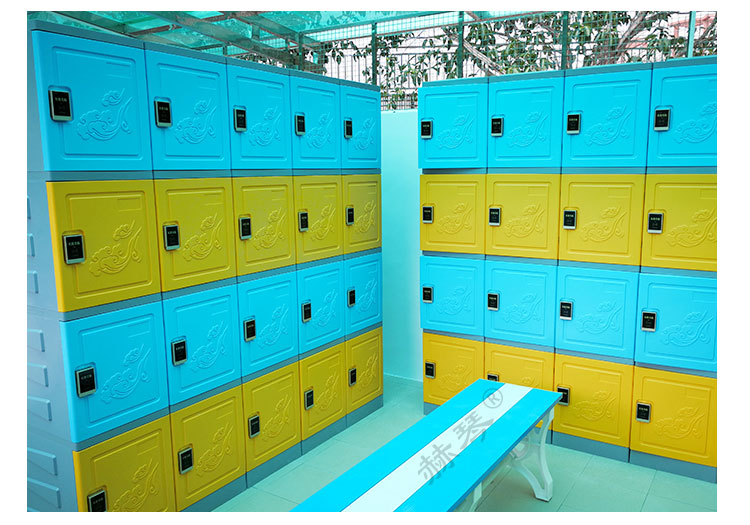 四層塑料更衣柜儲物柜案例實拍二 四層塑料更衣柜儲物柜案例實拍二