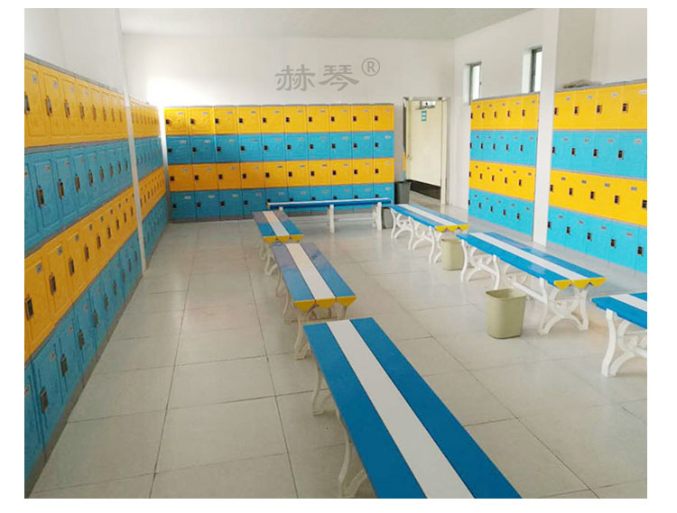 四層塑料更衣柜儲物柜案例實拍三 四層塑料更衣柜儲物柜案例實拍三