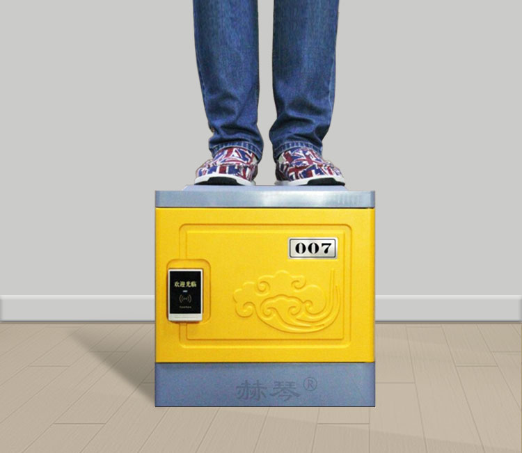 六層塑料更衣柜儲物柜產(chǎn)品特點